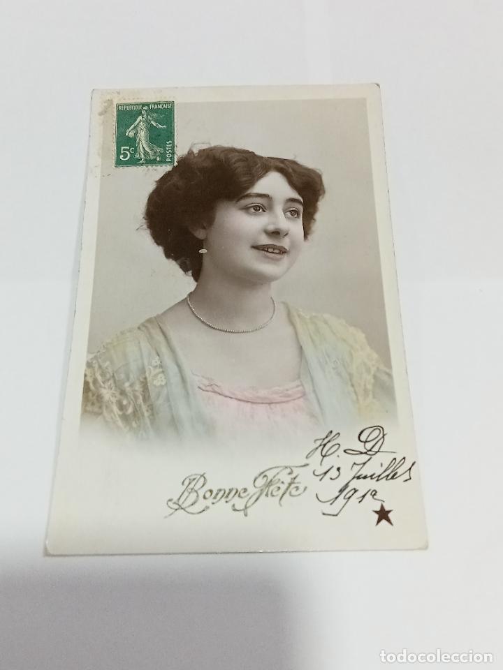Postais: TARJETA POSTAL DE MUJERES. TORSO DE BELLA JOVEN CON PEINADO DE &Eacute;POCA