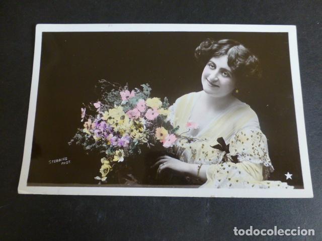 Postais: MUJER ELEGANTE POSTAL