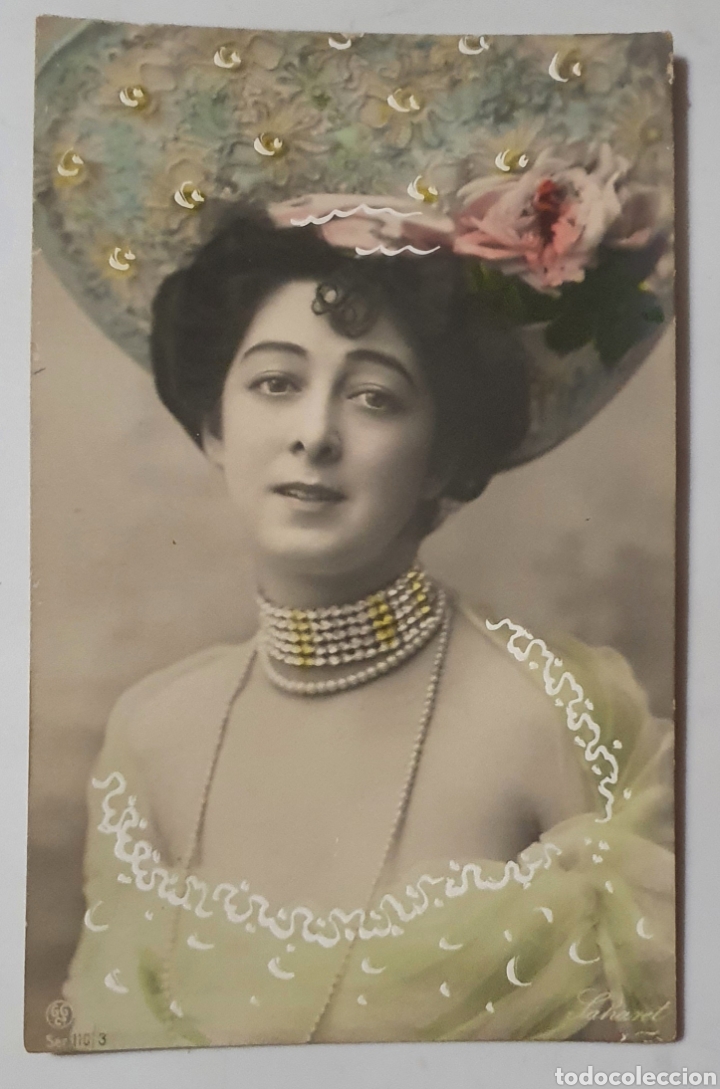 Cartoline: POSTAL ILUMINADA: CHICA CON SOMBRERO. sin circular