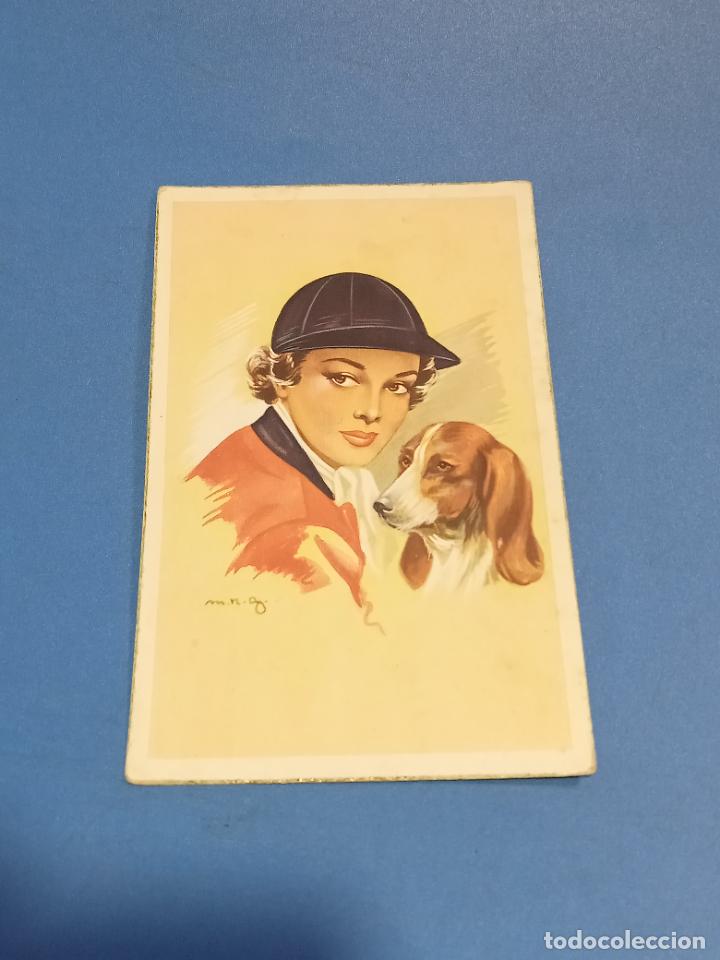 Cartoline: TARJETA POSTAL. ROSTRO DE MUJER CON TRAJE DE H&Iacute;PICA Y PERRO DE CAZA. C Y Z