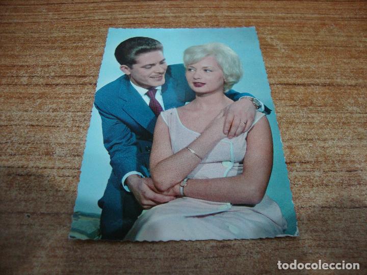 Postais: POSTAL PAREJA ENAMORADOS ESCRITA NO CIRCULADA