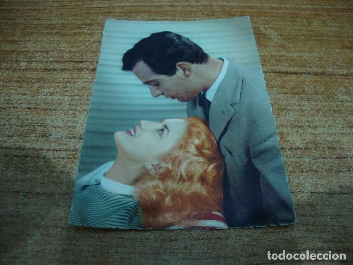 Postais: POSTAL PAREJA ENAMORADOS NUEVA