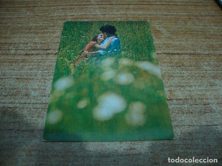 Postais: POSTAL PAREJA ENAMORADOS EN EL CAMPO NUEVA