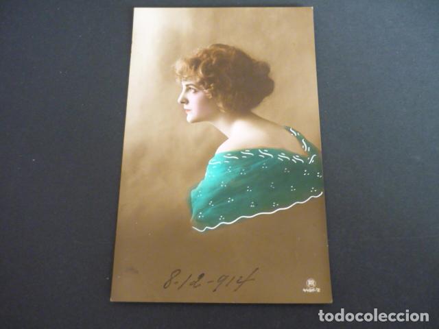 Postales: MUJER ELEGANTE POSTAL - Foto 1