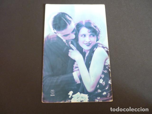 Cartoline: PAREJA DE ENAMORADOS POSTAL