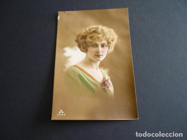 Cartoline: MUJER ELEGANTE POSTAL
