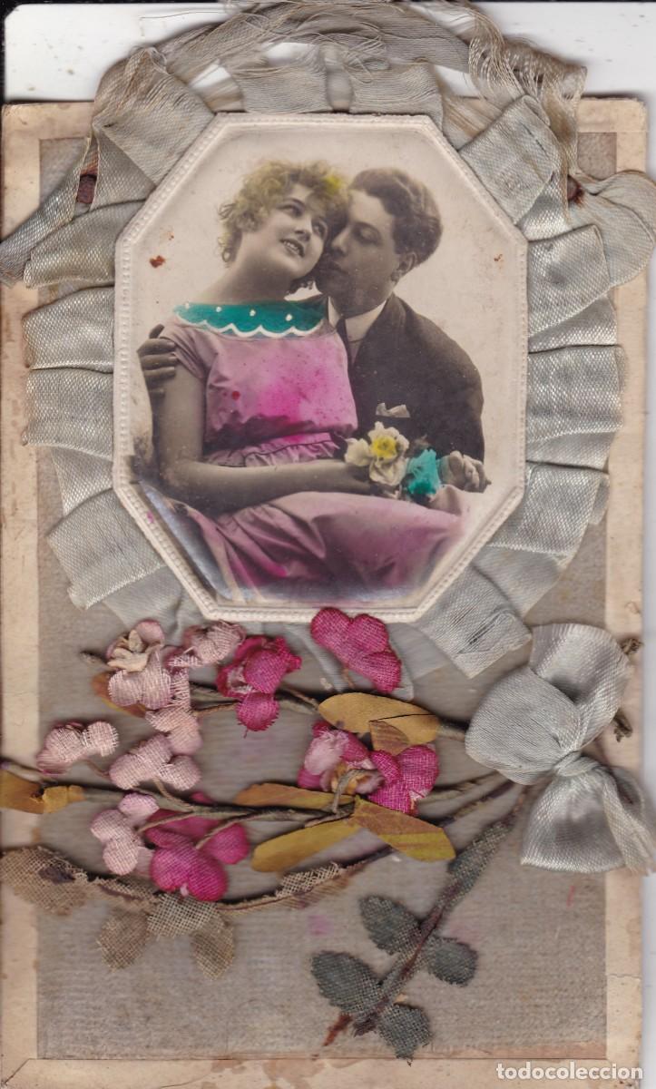 Postales: postal con flores de relieve - Foto 1