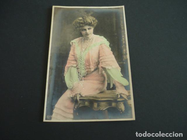 Cartoline: MUJER ELEGANTE POSTAL