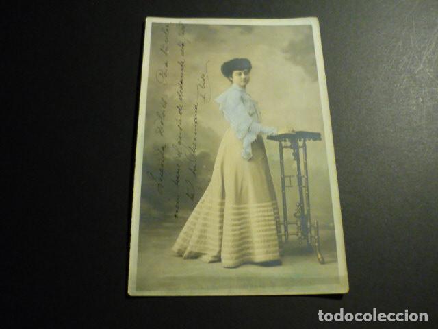Postais: MUJER ELEGANTE POSTAL
