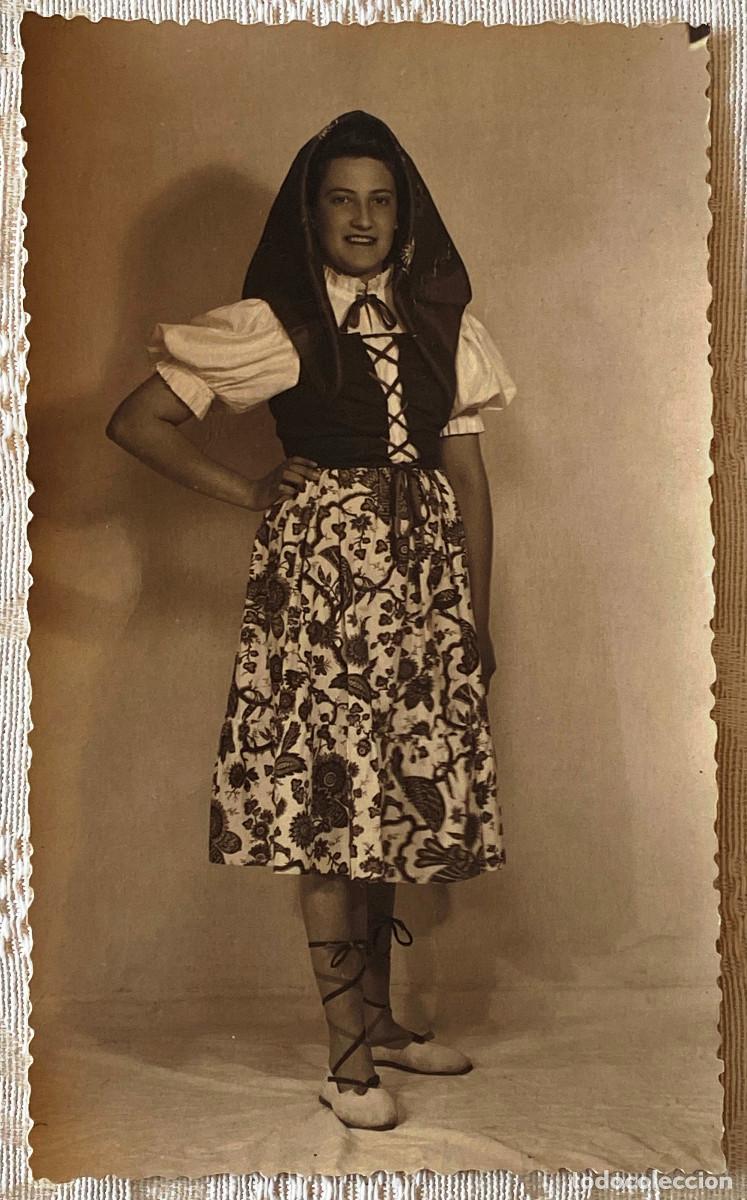 Postales: FOTO POSTAL DE MUJER CON TRAJE REGIONAL.