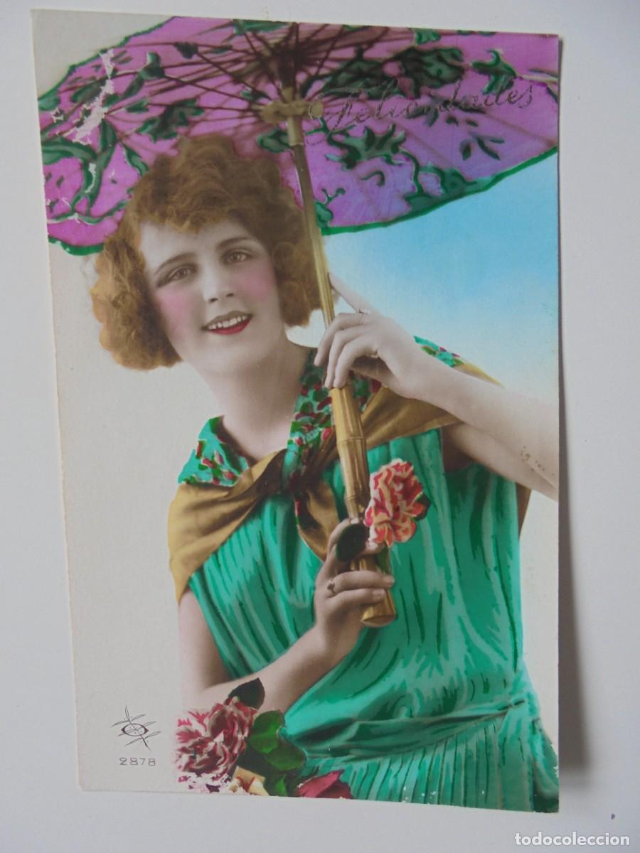 Postais: POSTAL GRANCESA DE MUJER CON SOMBRILLA.