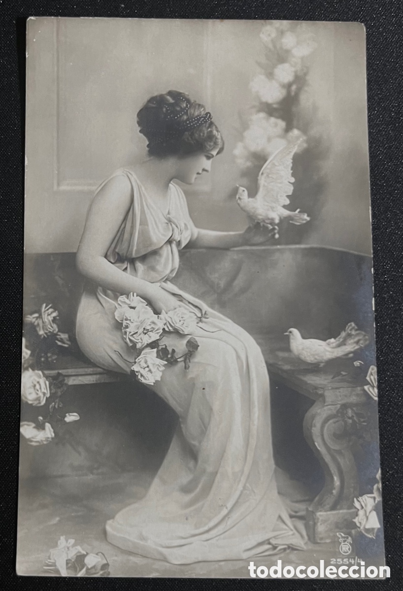 Postais: POSTAL: CHICA CON PALOMAS - CIRCULADA EN 1910