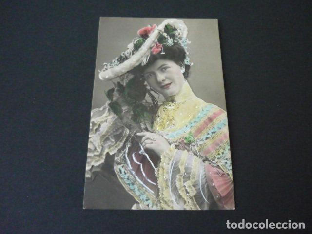Postais: MUJER ELEGANTE POSTAL