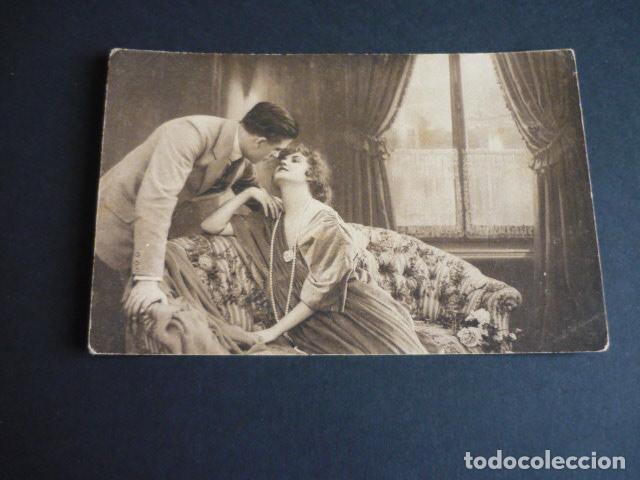 Cartoline: PAREJA DE ENAMORADOS POSTAL