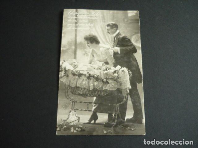 Postales: PAREJA CON BEBE POSTAL - Foto 1