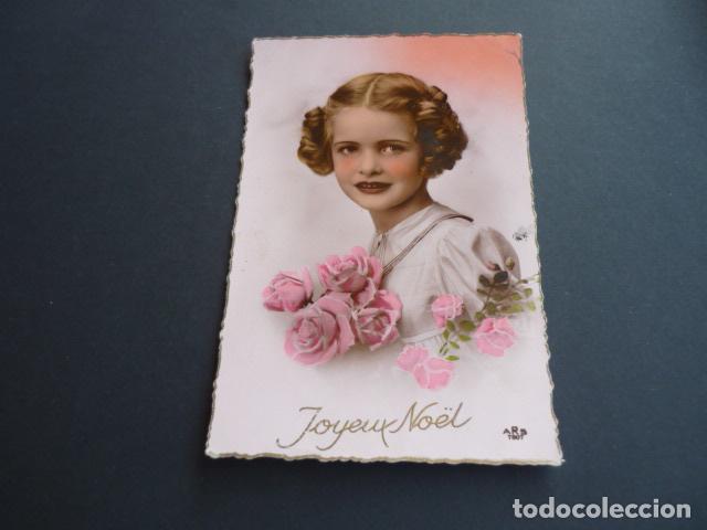 Postais: MUJER CON FLORES POSTAL
