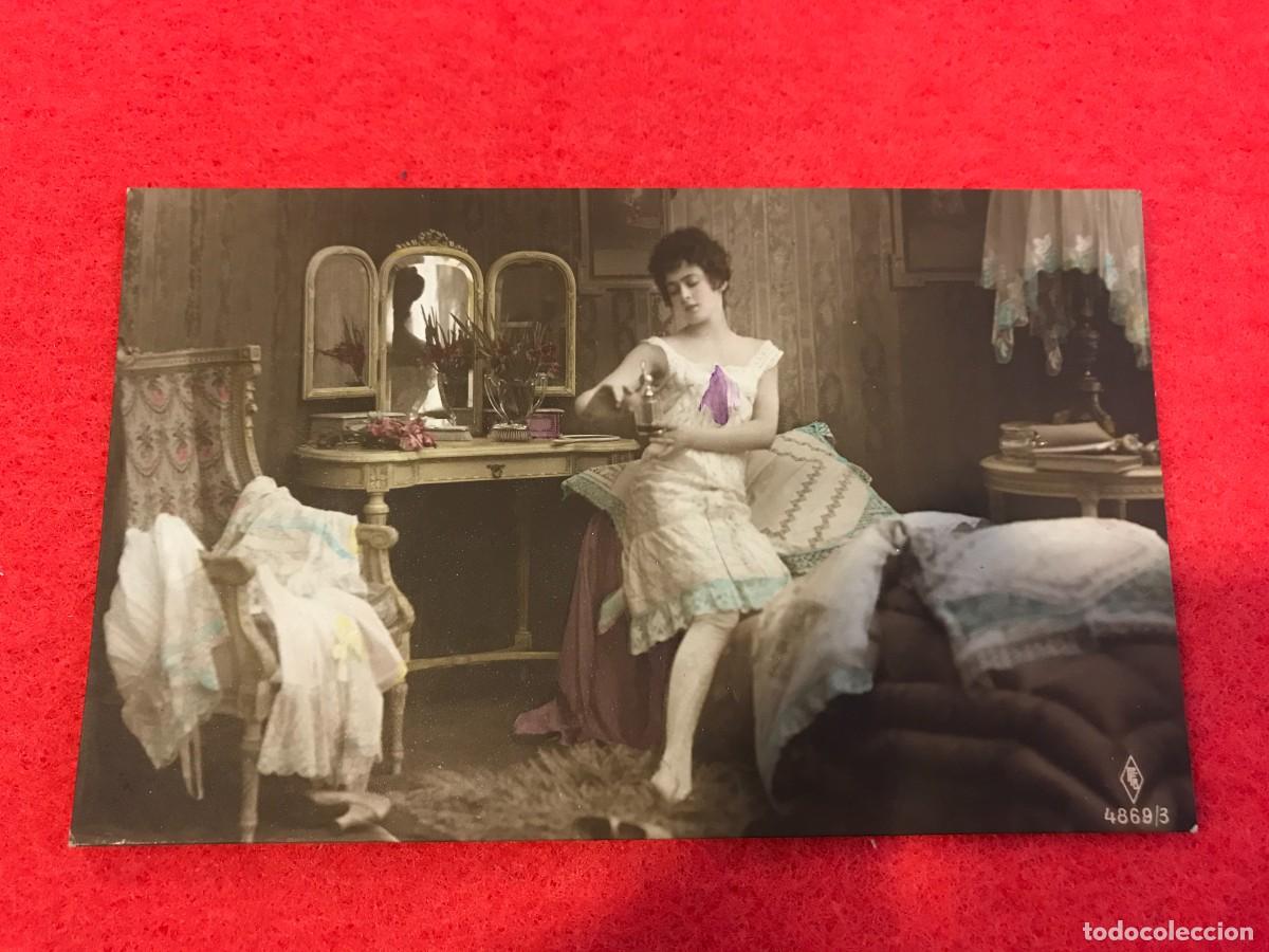 Cartes Postales: POSTAL. MUJER EN SU HABITACI&Oacute;N. NO ESCRITA