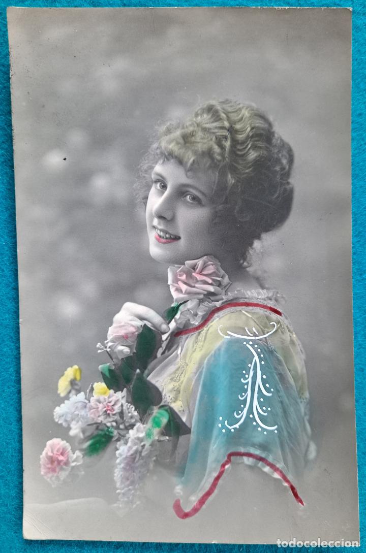 Cartoline: RW POSTAL ROMANTICA MUJER FLORES PR99