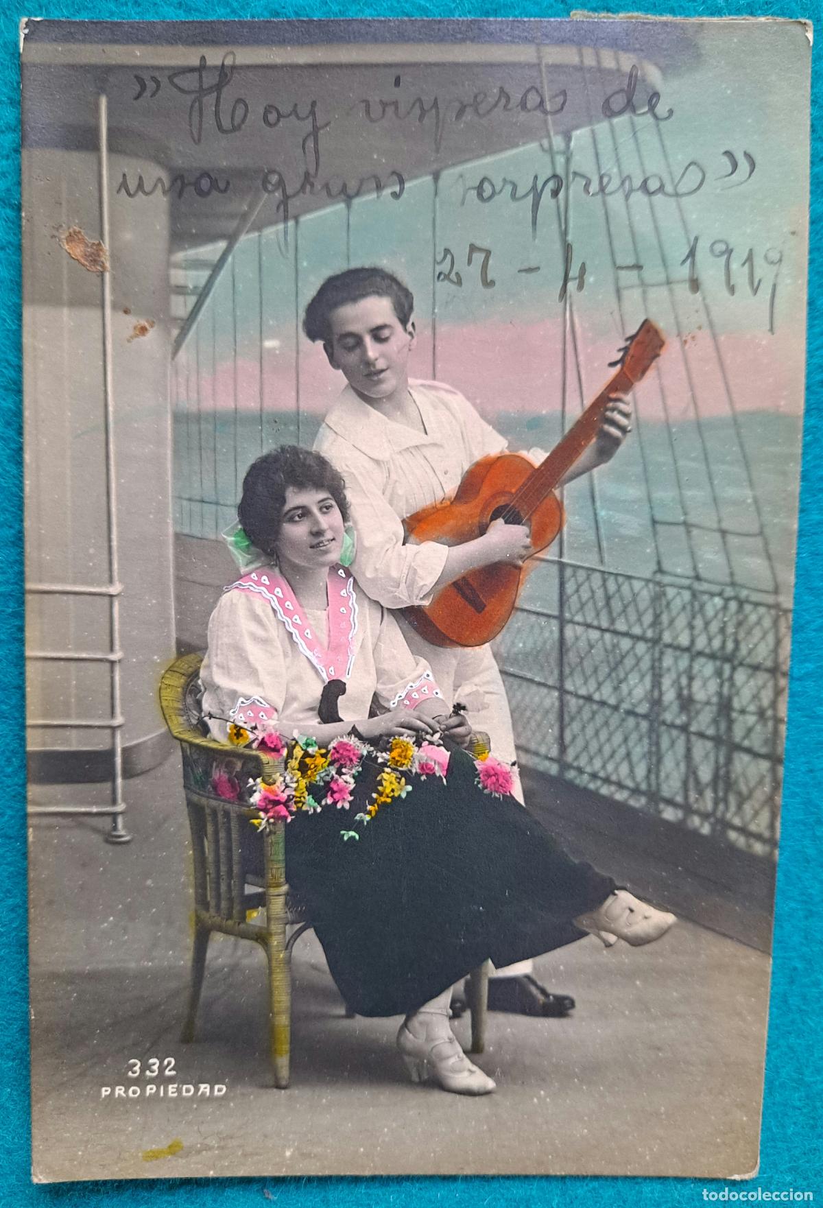 Postales: RW POSTAL ROMANTICA PAREJA GUITARRA FLORES PR133