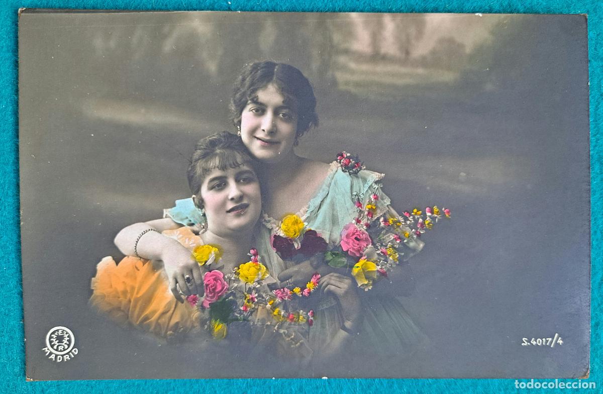 Postales: RW POSTAL MUJERES FLORES PR134