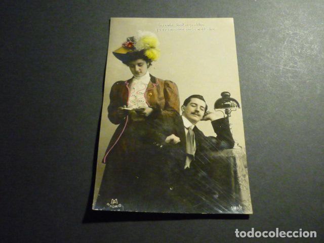 PAREJA ELEGANTE POSTAL