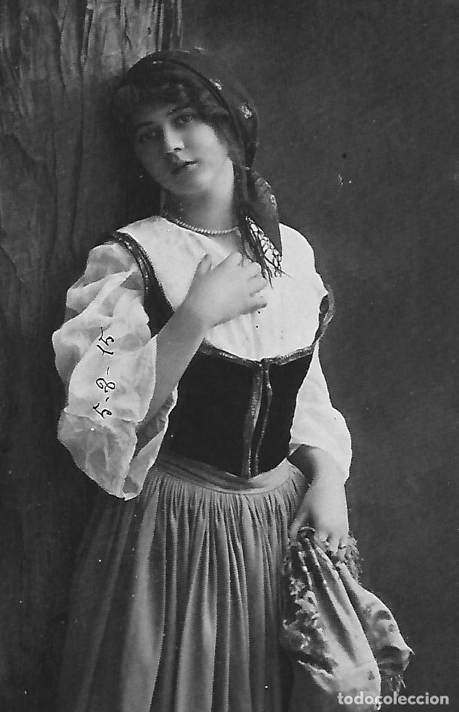 Postcards: ANTIGUA POSTAL-DAMA PENSANDO (Principios 1900)