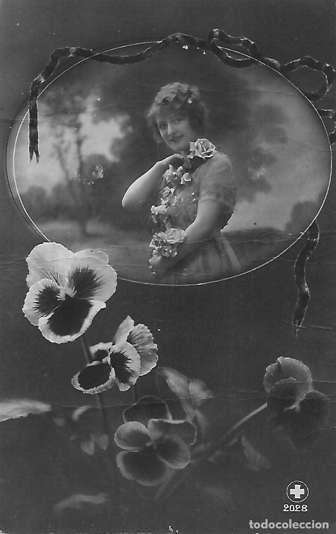 Postcards: ANTIGUA POSTAL-DAMA EN &Oacute;VALO CON PENSAMIENTOS (1918)