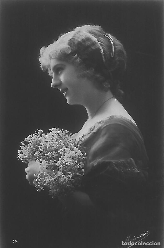 Postcards: ANTIGUA POSTAL-DAMA CON FLORES (Principios 1900)