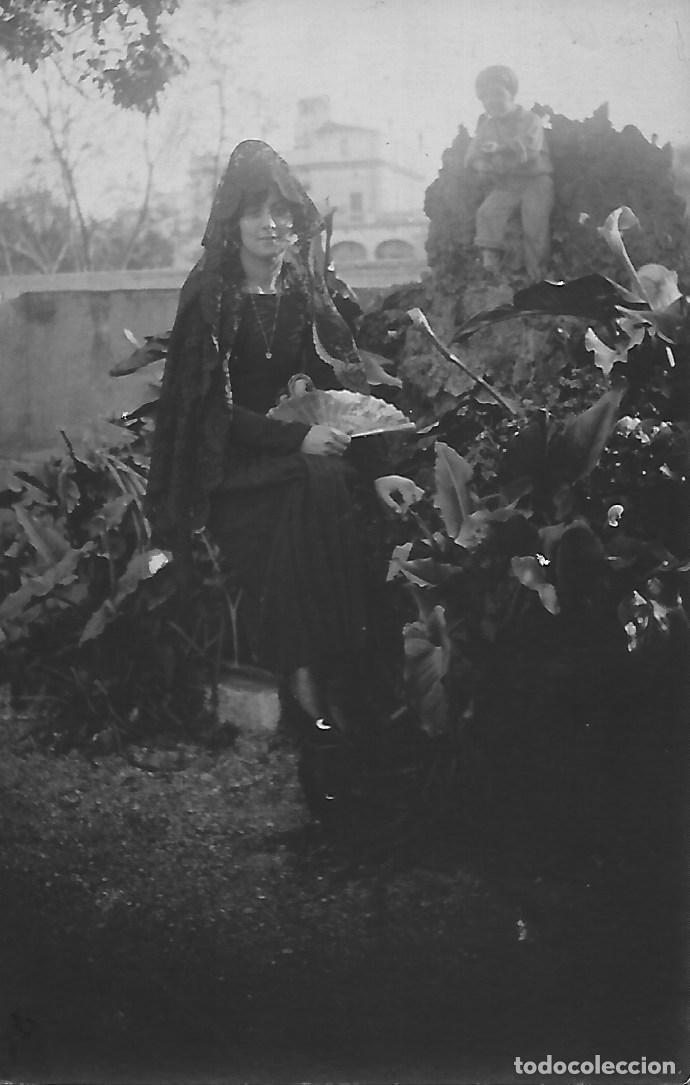 Postcards: ANTIGUA POSTAL-DAMA DE LUTO (Principios 1900)