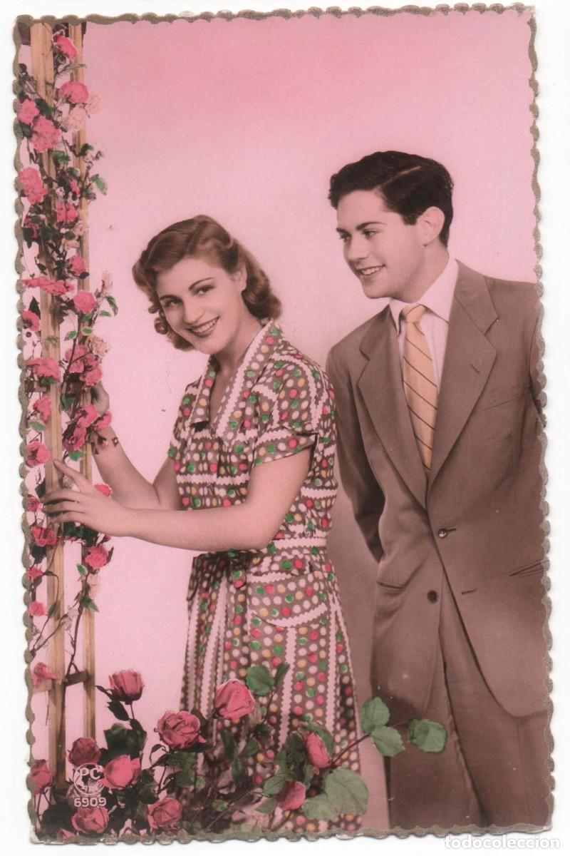 Postales: Postal francesa a&ntilde;os 40- 50 -sin circular-Pareja rom&aacute;ntica