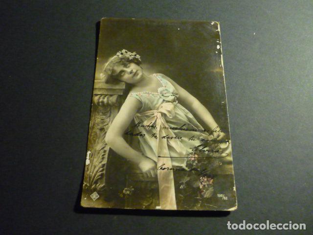 Postales: MUJER ELEGANTE ANTIGUA POSTAL