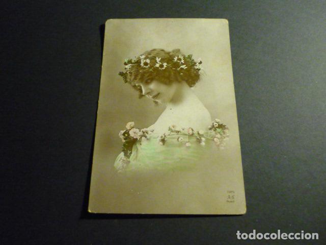Cartoline: MUJER ELEGANTE ANTIGUA POSTAL
