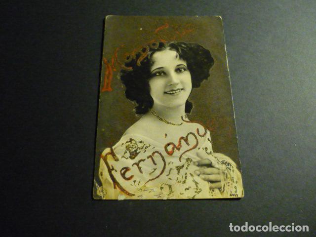 Postales: MUJER ELEGANTE ANTIGUA POSTAL