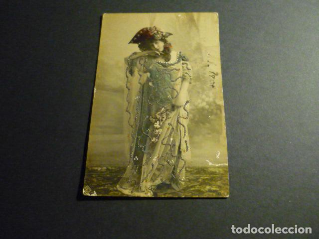 MUJER ELEGANTE ANTIGUA POSTAL