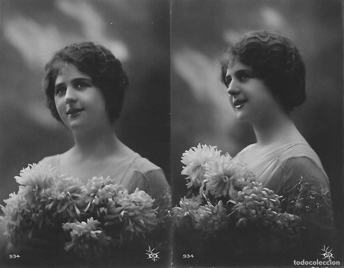 Cartoline: PAREJA ANTIGUAS POSTALES-DAMA CON FLORES (Principios 1900)