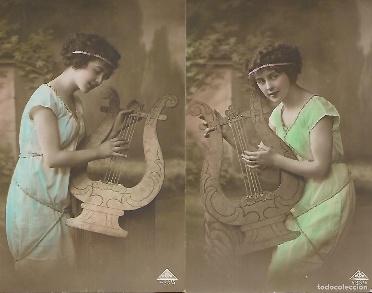 Cartoline: PAREJA DE ANTIGUAS POSTALES-DAMA TOCANDO EL LAUD (Principios 1900)