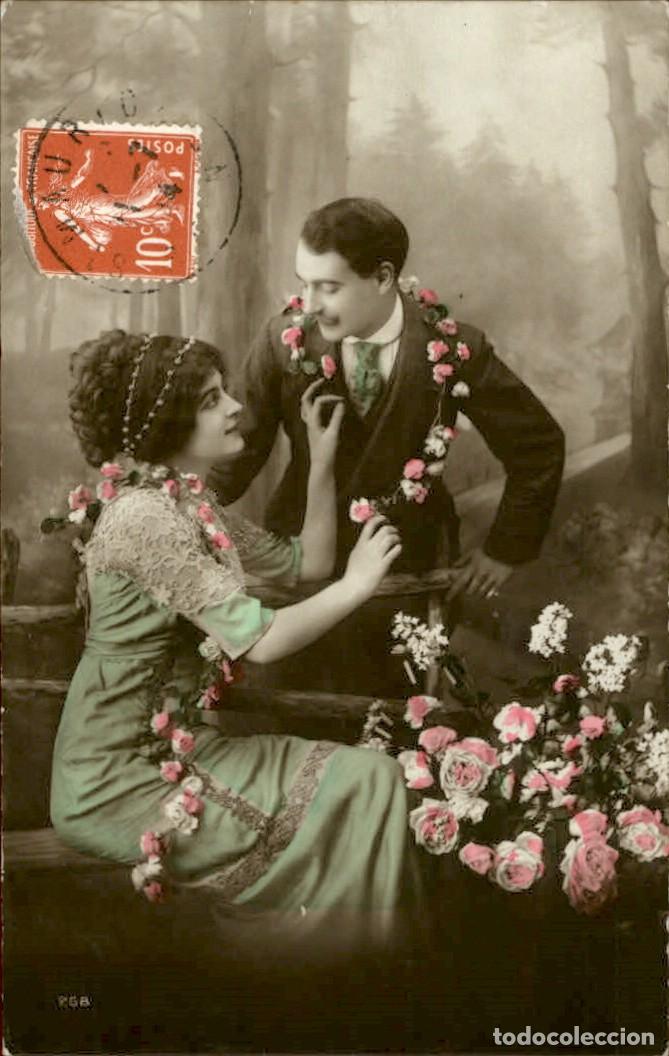 Postkarten: Antigua postal fotografia - Mujeres y Galantes - Circulada - Pareja - A&ntilde;os 1910/20