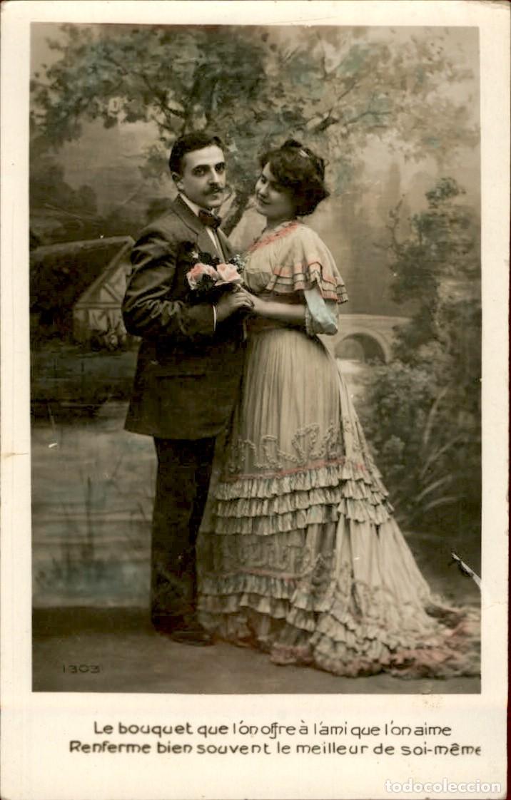 Postkarten: Antigua postal fotografia - Mujeres y Galantes - Circulada - Pareja - A&ntilde;os 1910/20