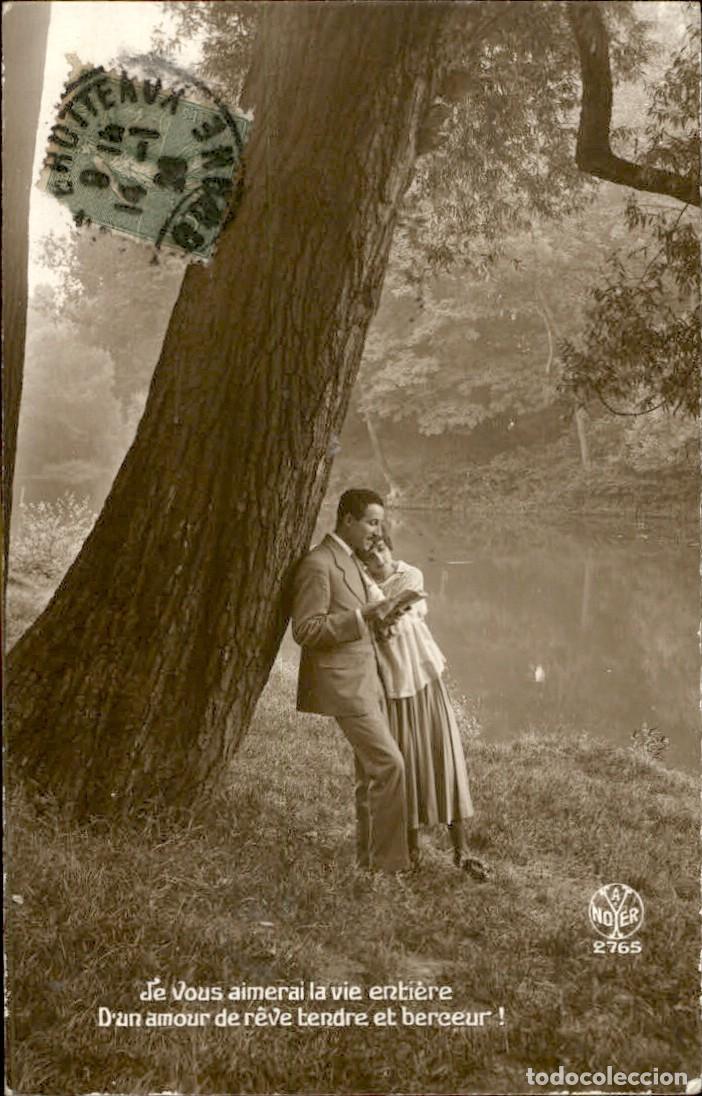 Postkarten: Antigua postal fotografia - Mujeres y Galantes - Circulada - Pareja - A&ntilde;os 1910/20