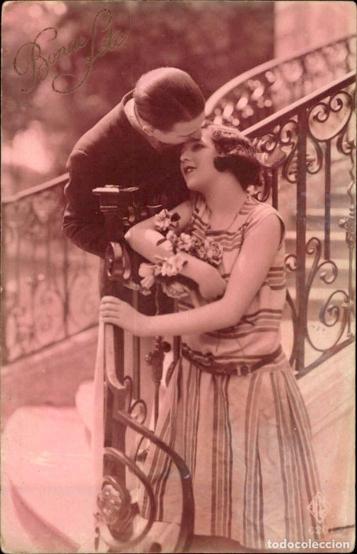 Postkarten: Antigua postal fotografia - Mujeres y Galantes - Circulada - Pareja - A&ntilde;os 1910/20