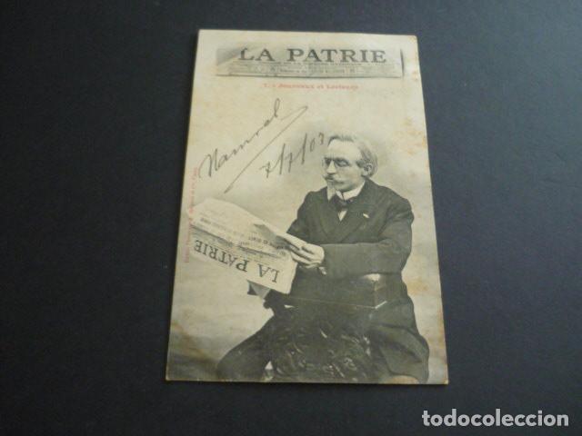 Postais: HOMBRE LEYENDO EL PERIODICO POSTAL