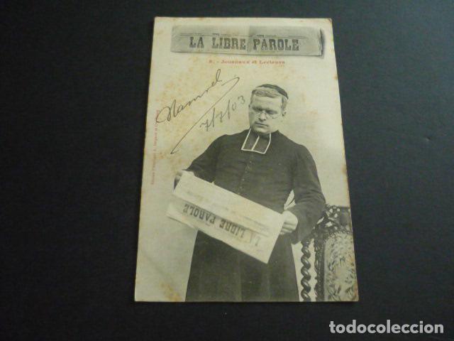 Postais: HOMBRE LEYENDO EL PERIODICO POSTAL