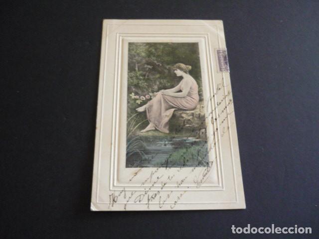 Cartoline: MUJER A ORILLA DEL RIO POSTAL