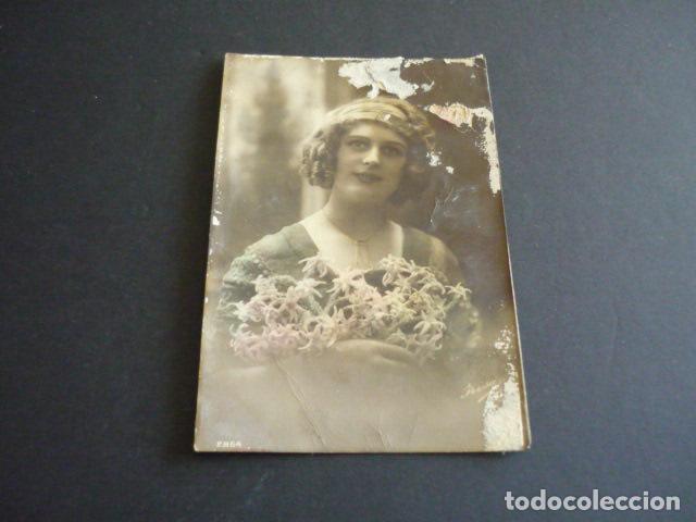 Postales: MUJER ELEGANTE POSTAL - Foto 1