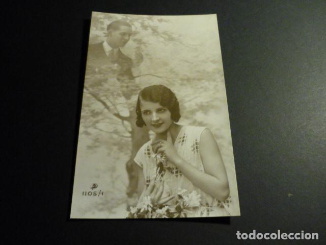 Cartoline: MUJER ELEGANTE POSTAL