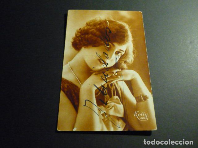 MUJER ELEGANTE POSTAL