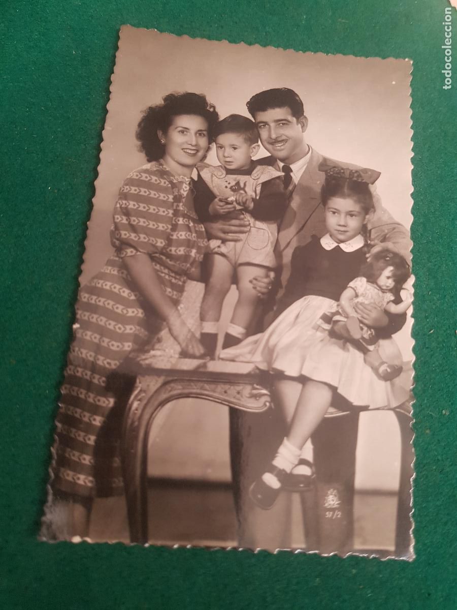 Postcards: FAMILIA FELIZ EL BARCO 57/2