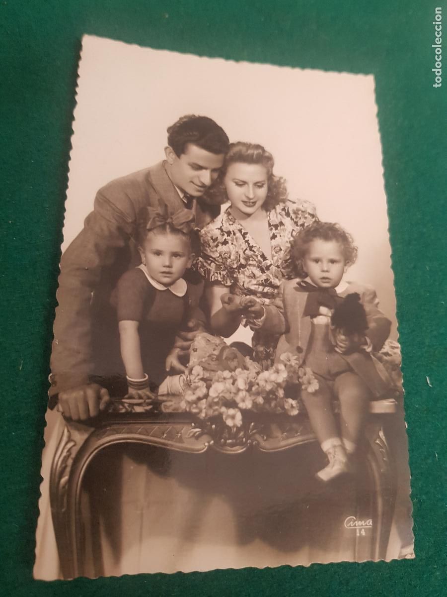 Postcards: FAMILIA REUNIDA -AMA 14