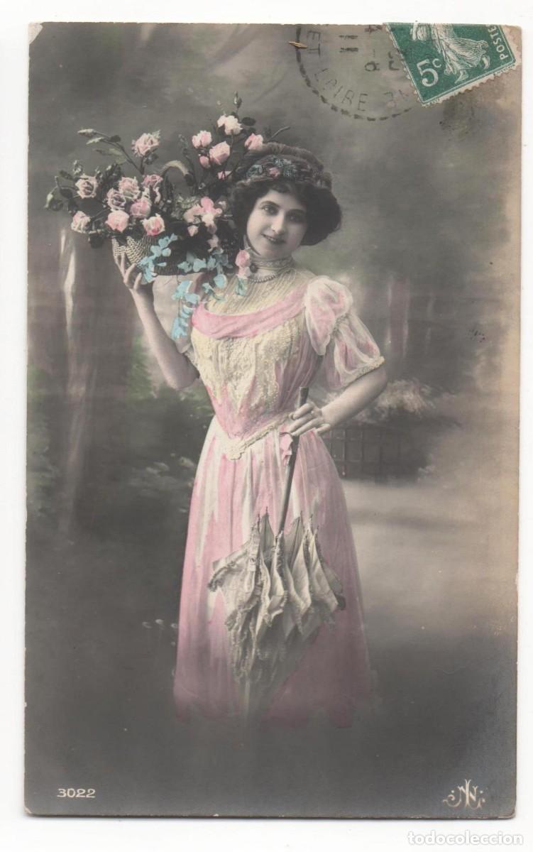 Postcards: Postal francesa principios del XX- circulada-mujer con flores