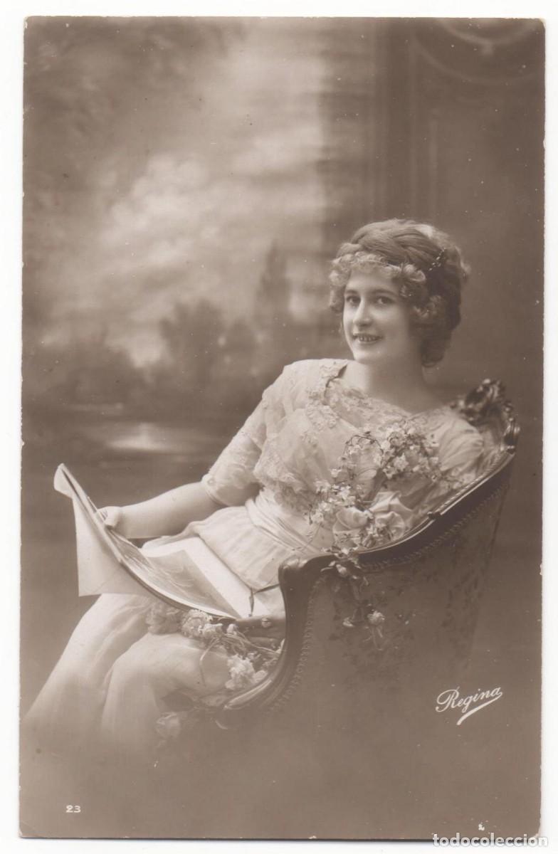 Postcards: Postal francesa principios del XX- escrita-mujer con flores